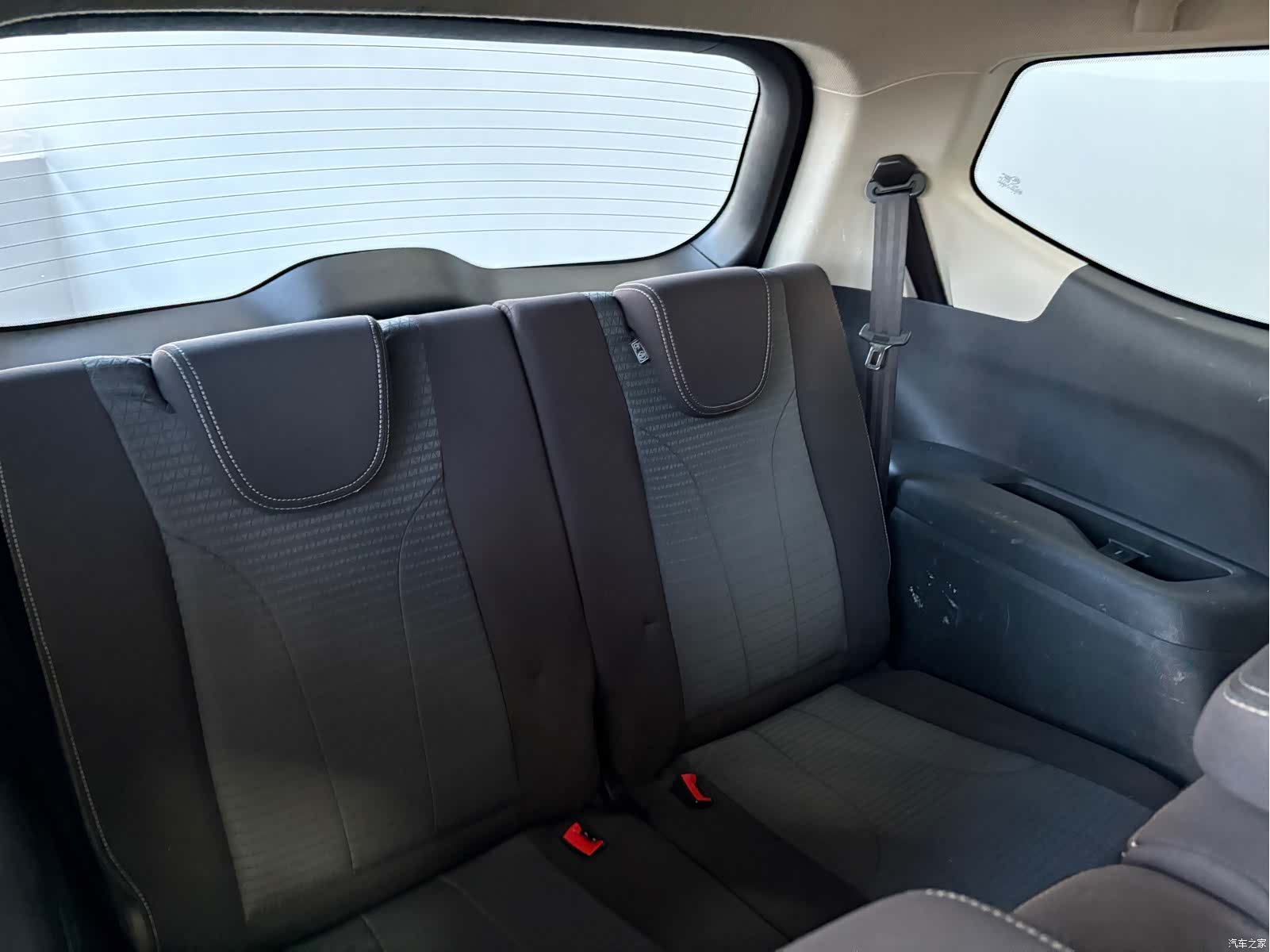 Wuling 730, 2019 14