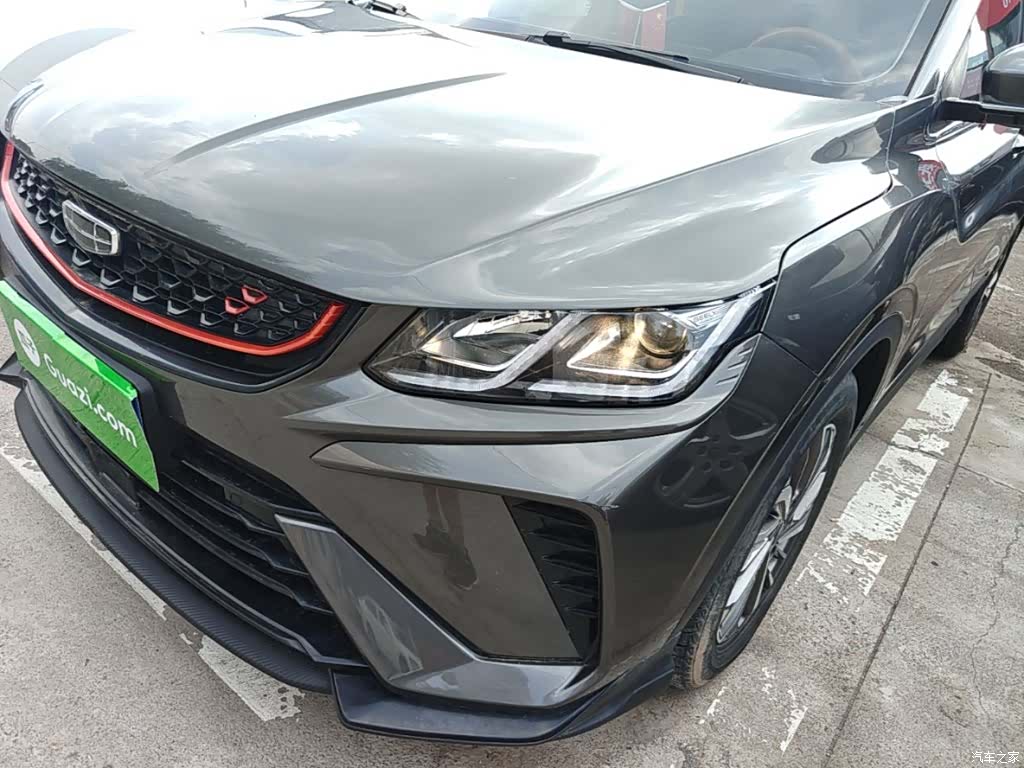Geely Coolray, 2022 24