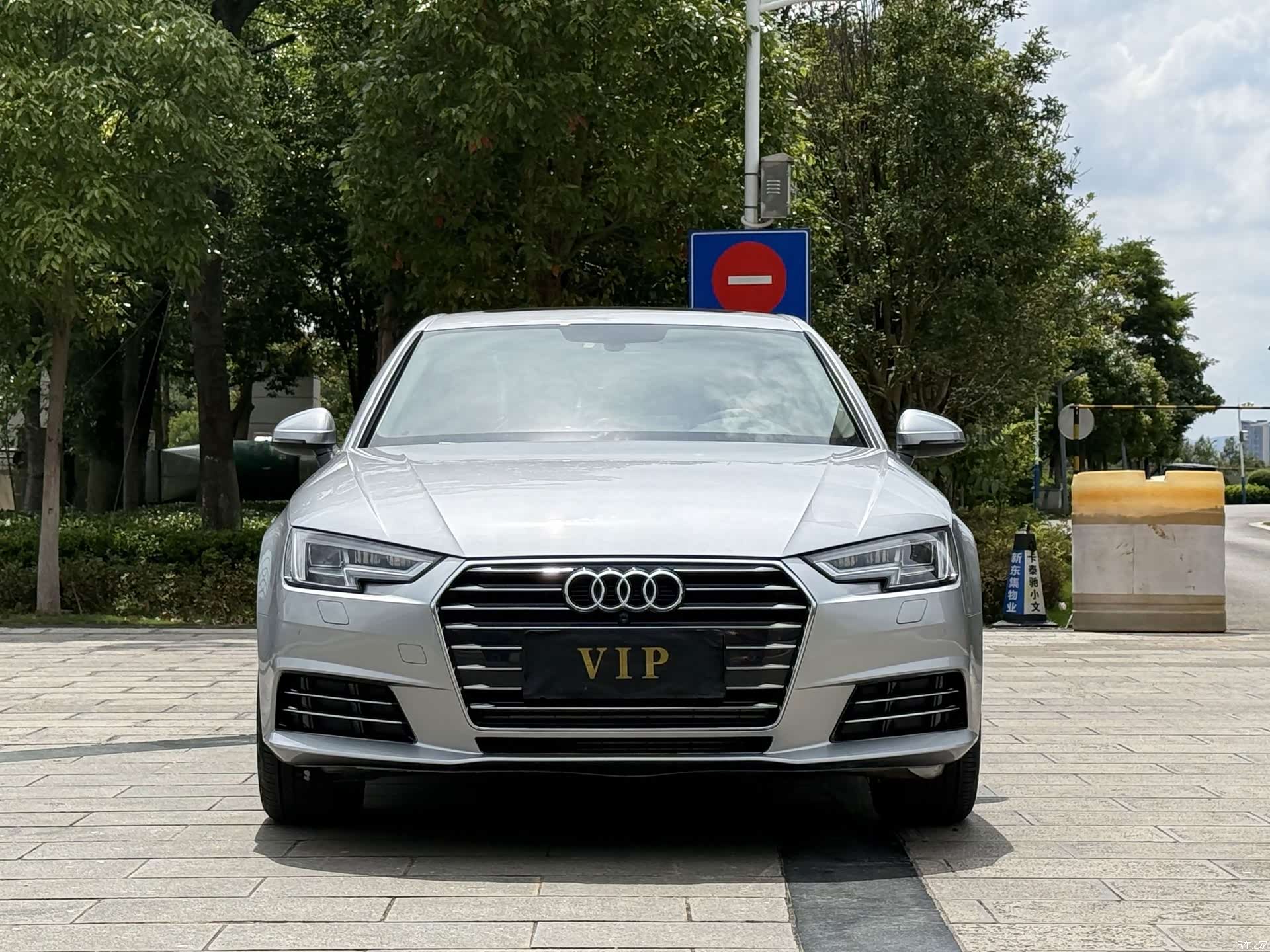 Audi A4L, 2017 2