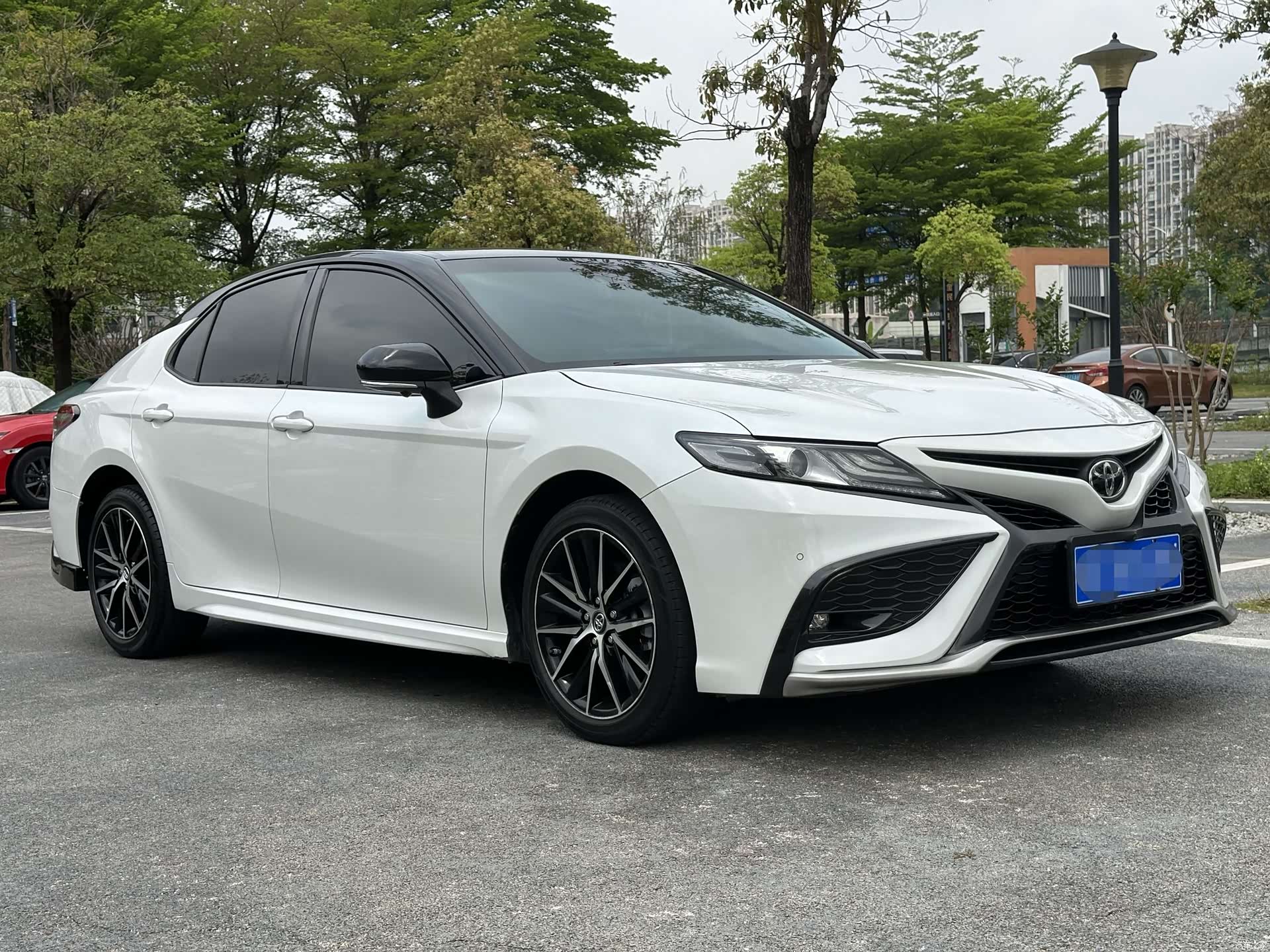 Toyota Camry, 2022 3