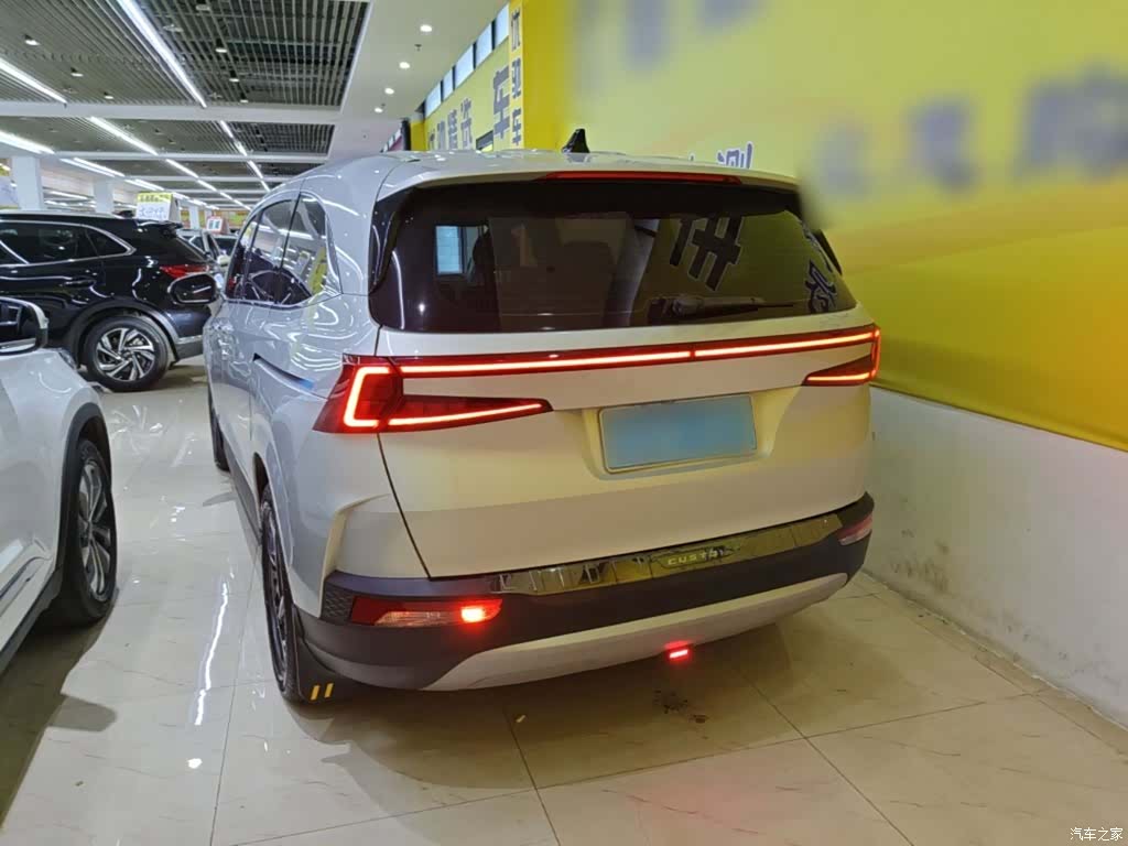 Hyundai Custo, 2022 все фото