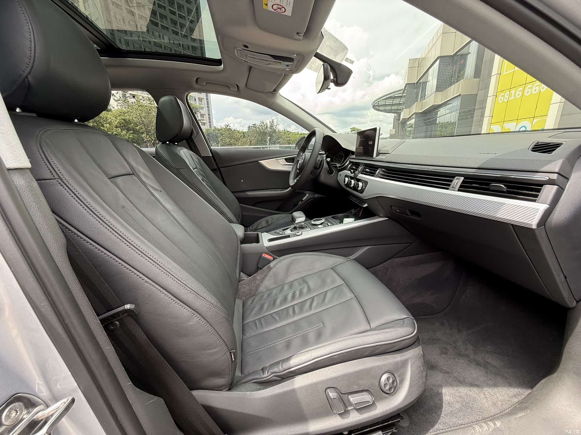 Audi A4L, 2017 7