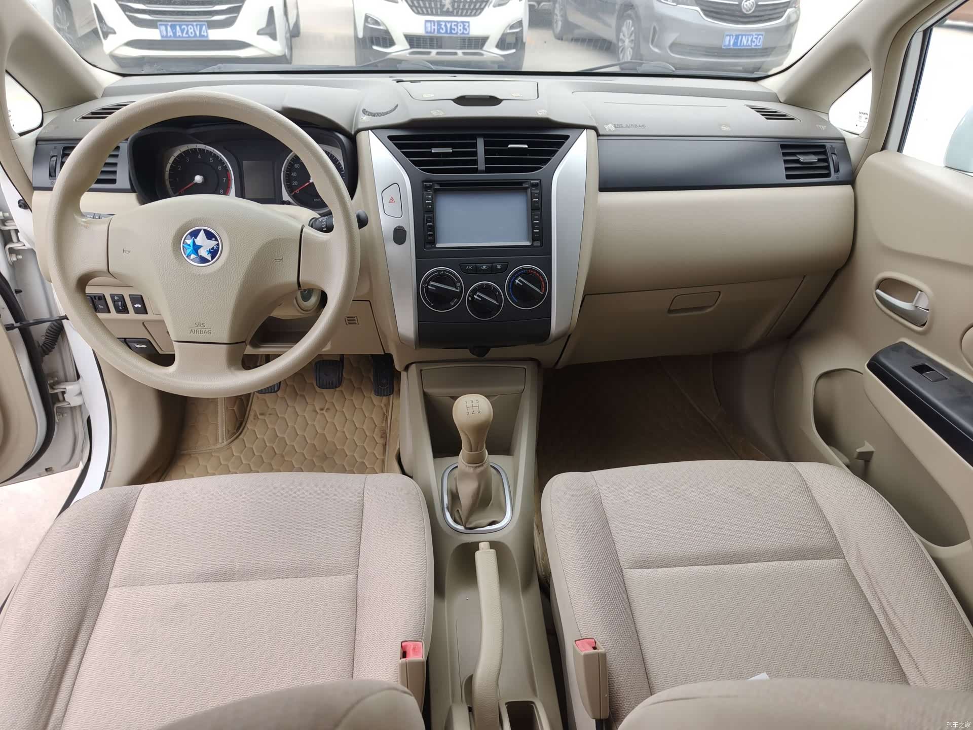 Nissan D50, 2014 все фото