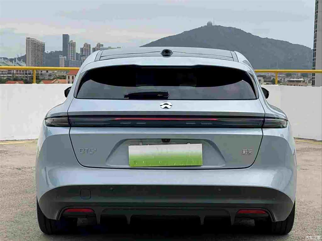NIO ET5, 2025 10
