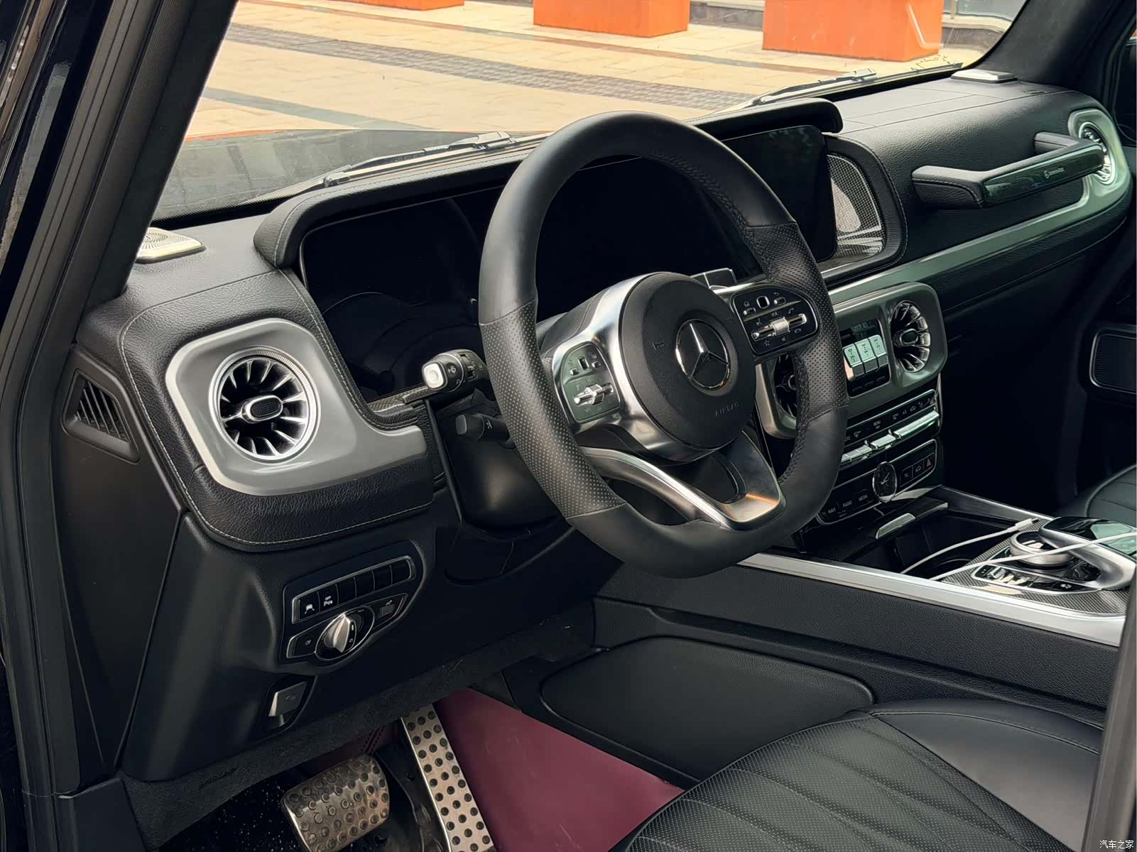 Mercedes-Benz G-Class, 2022 8