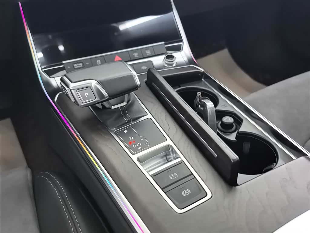 Audi A6L, 2021 12