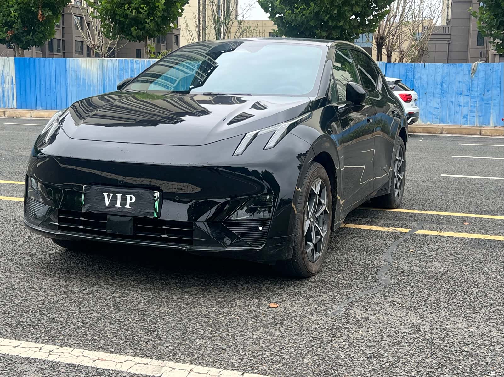 Lynk & Co 02