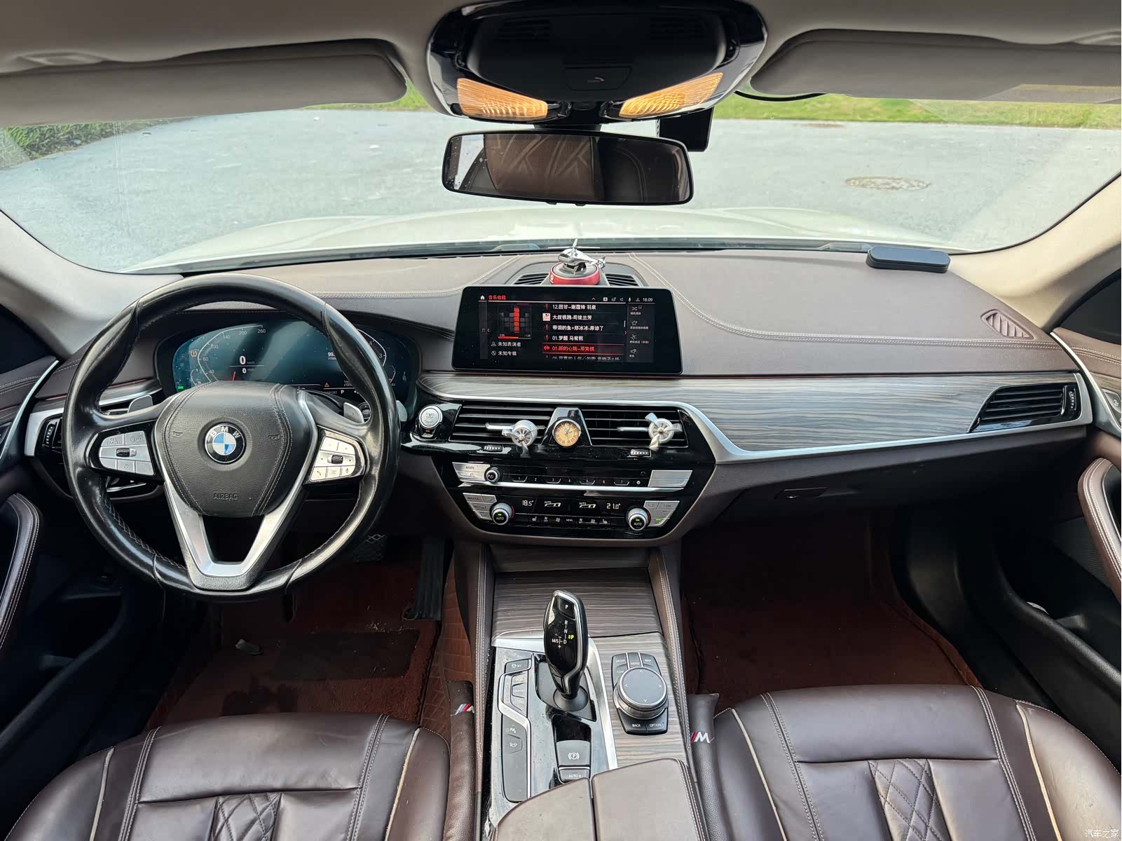 BMW 5 Series, 2020 9