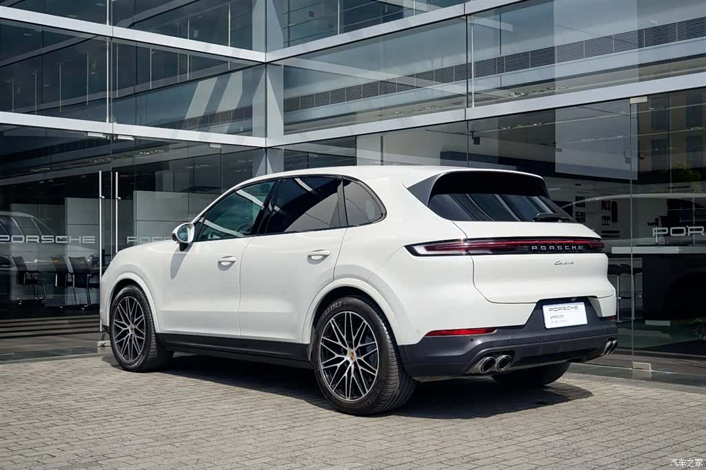 Porsche Cayenne, 2025 4