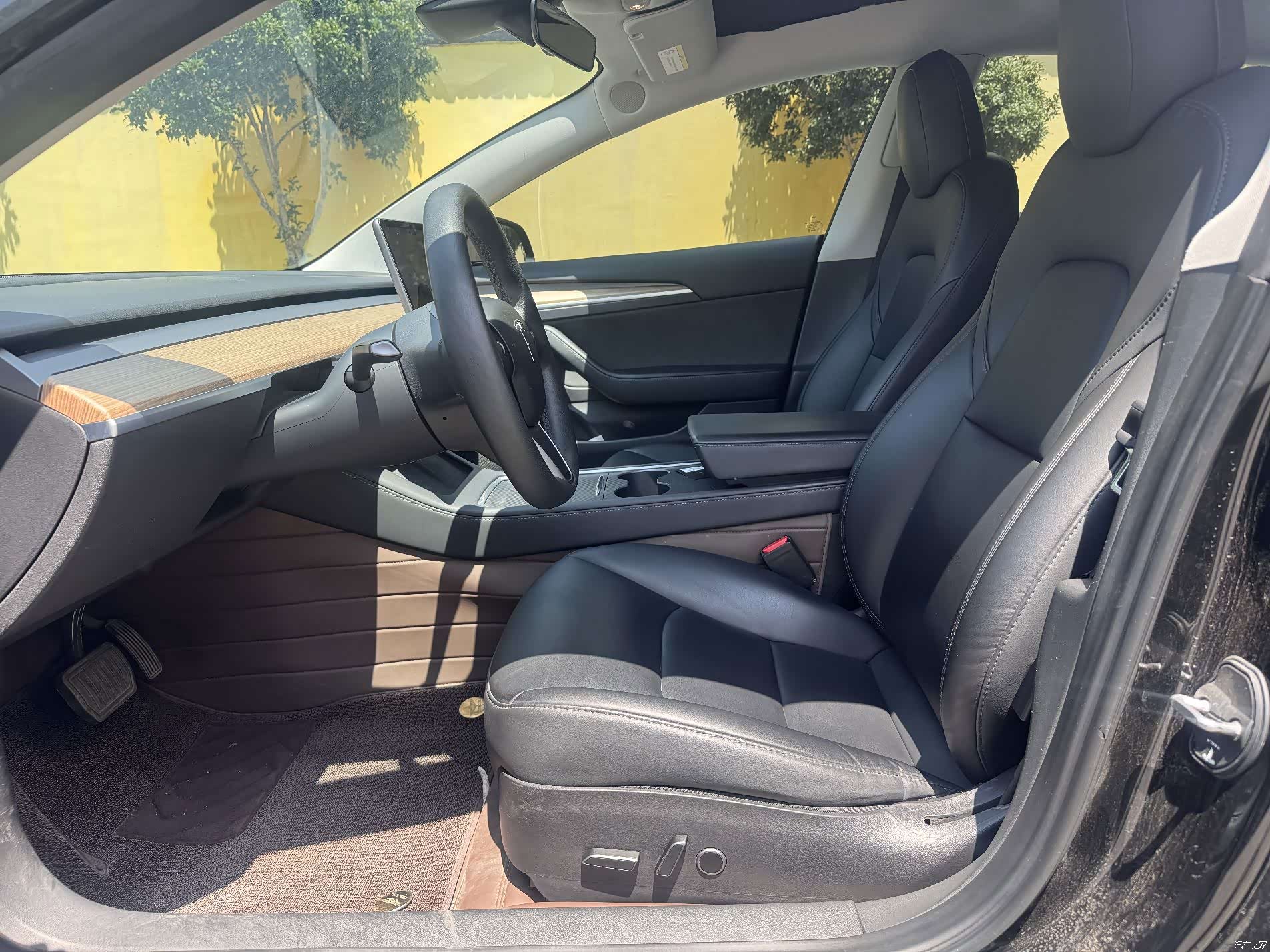 Tesla Model 3, 2022 все фото