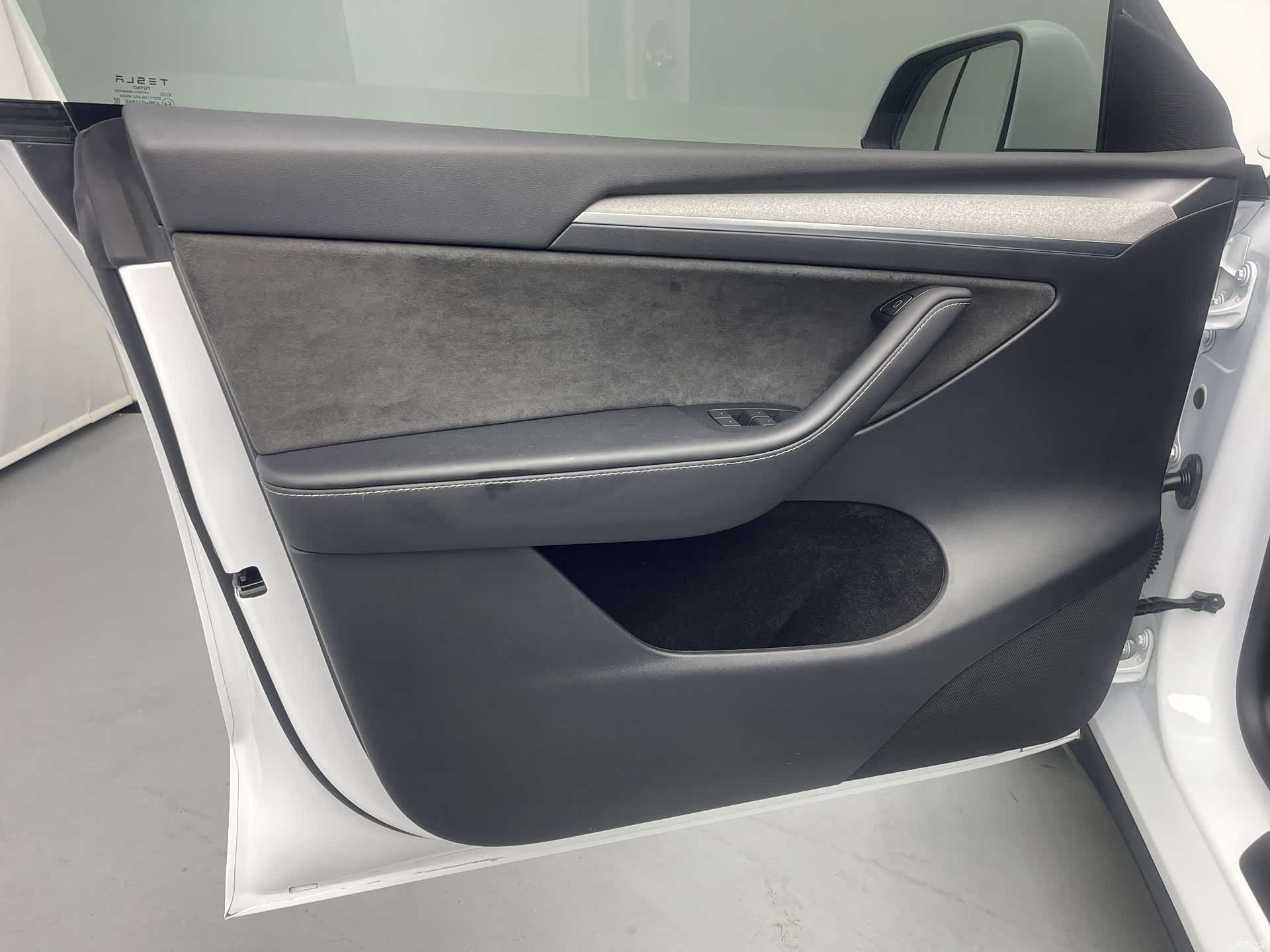 Tesla Model Y, 2024 13