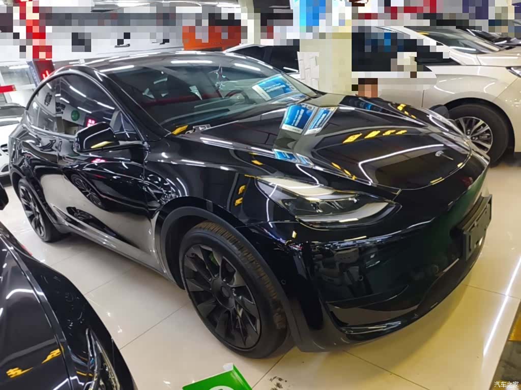 Tesla Model Y, 2022 4