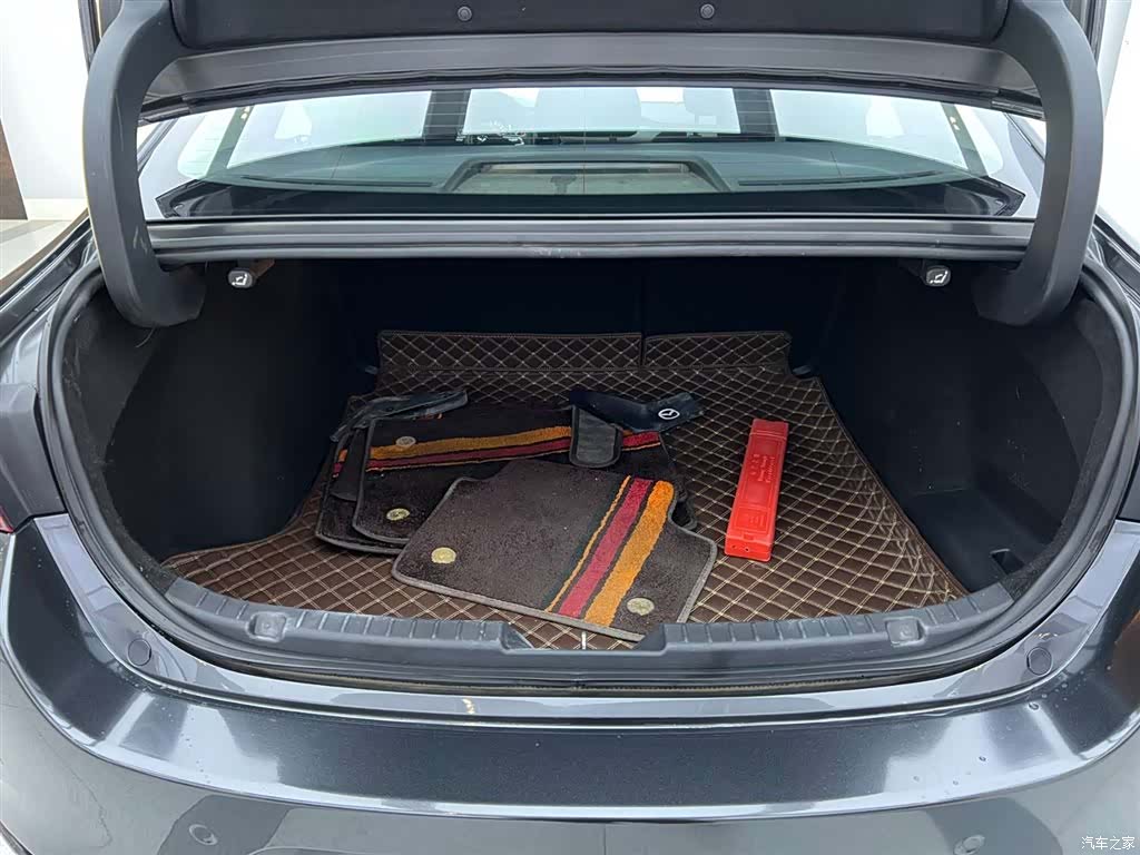 Mazda Mazda3, 2022 11