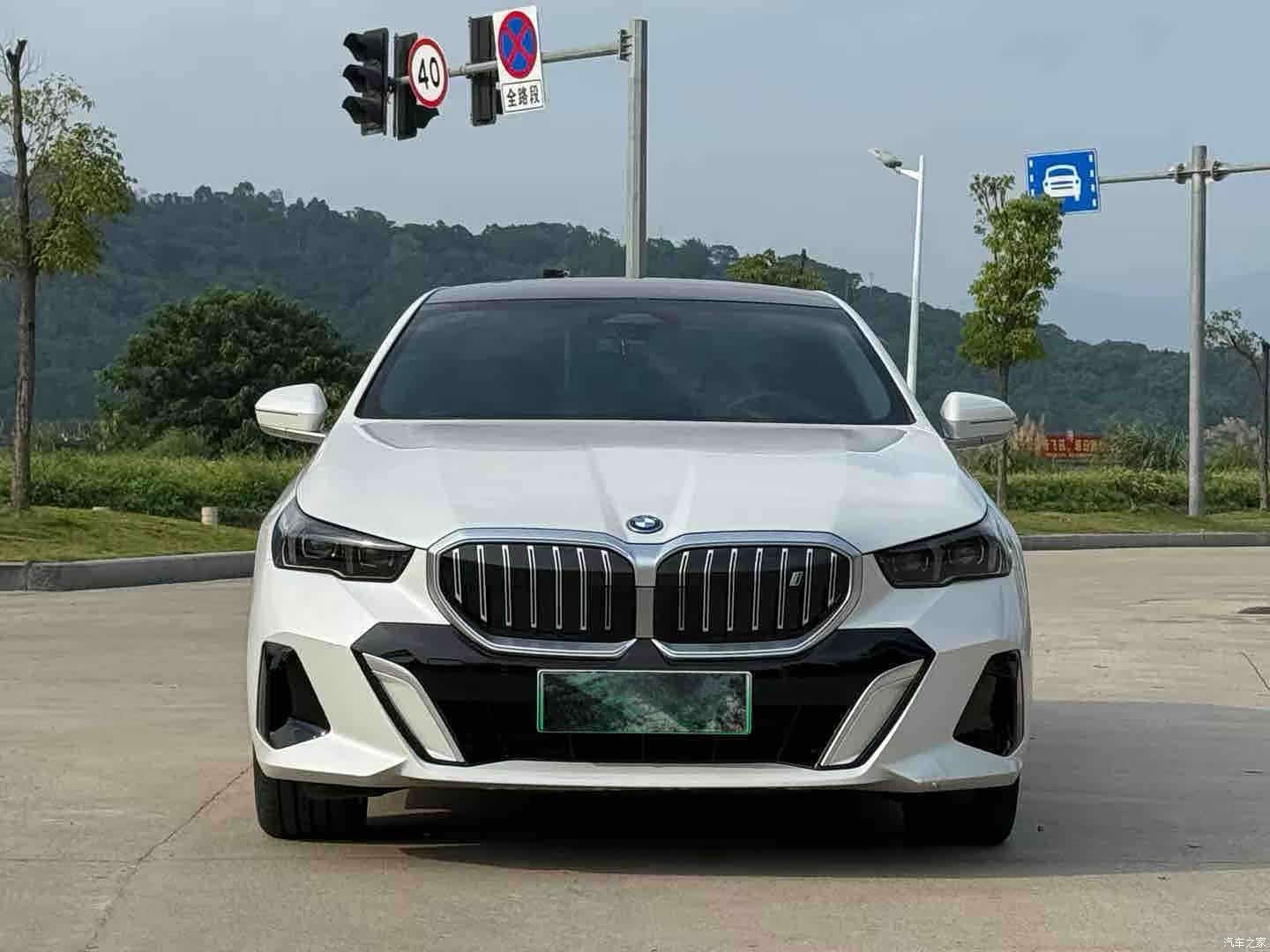 BMW i5, 2025 2