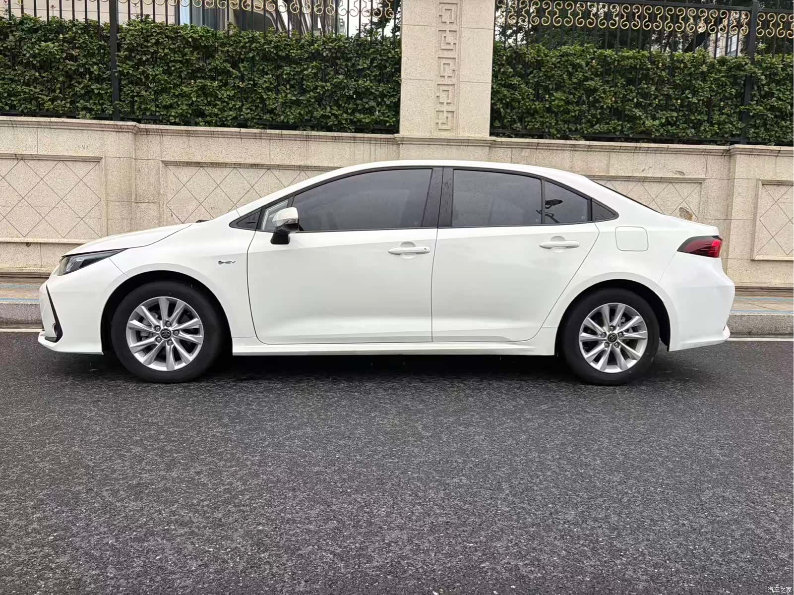Toyota Corolla, 2024 3
