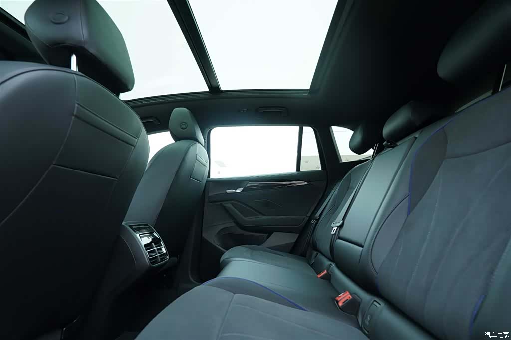 Volkswagen Tiguan L, 2025 20