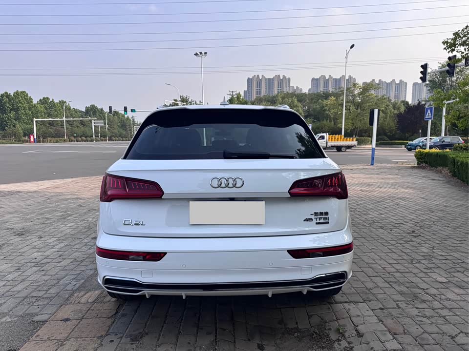 Audi Q5L Audi Q5L