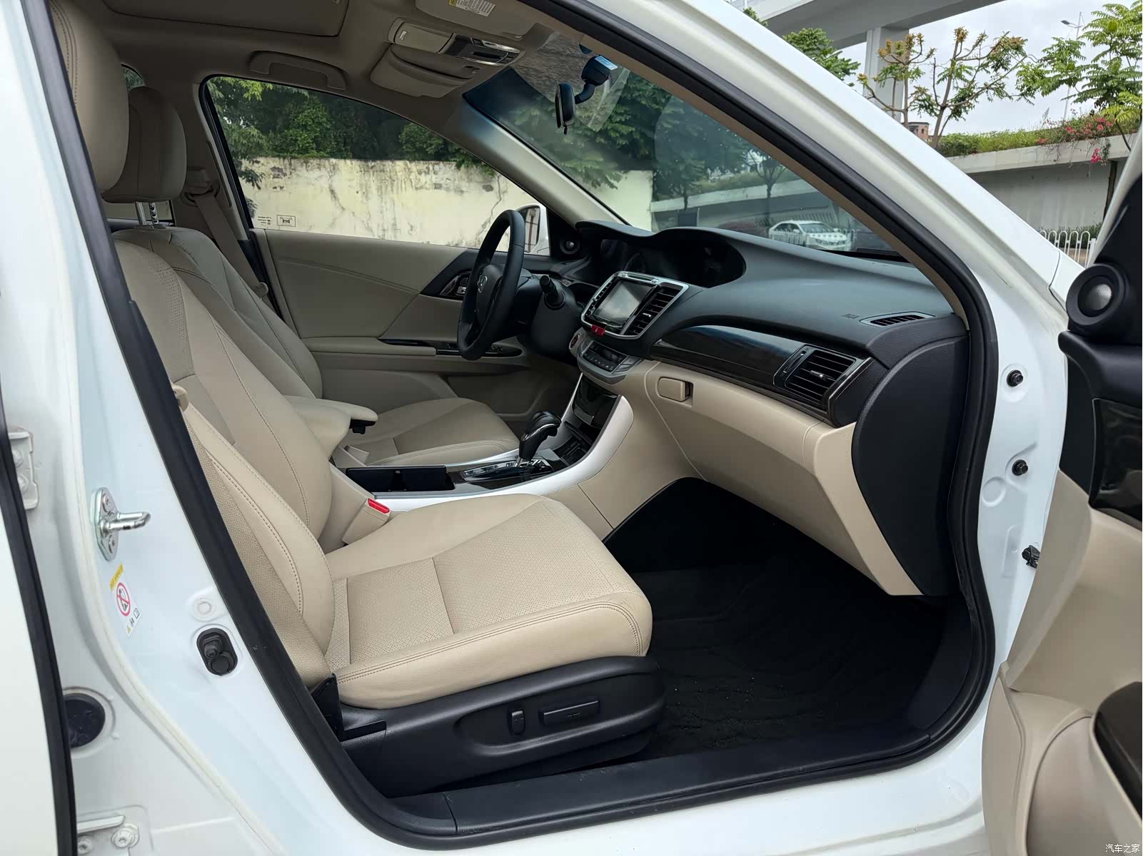 Honda Accord, 2015 11
