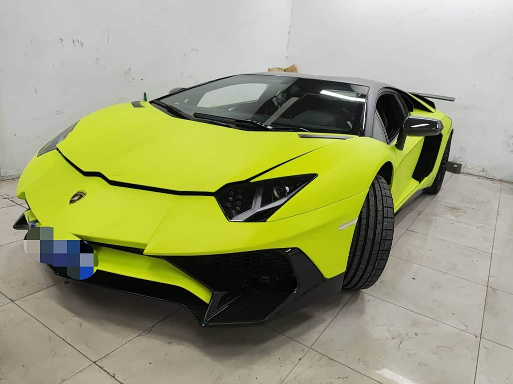Lamborghini Aventador