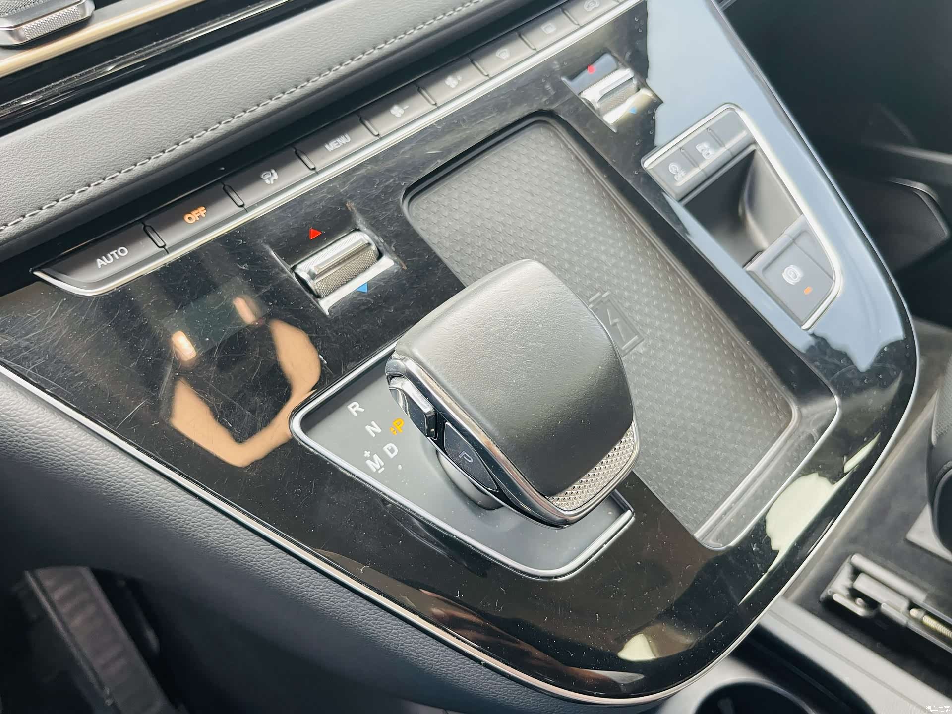 Hongqi HQ9, 2023 15