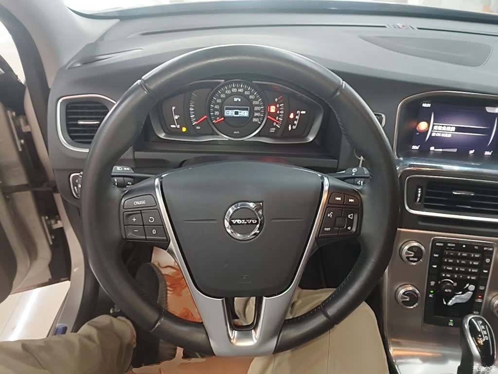 Volvo S60, 2020 11