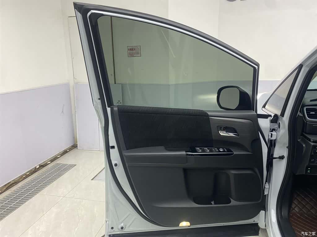Honda Elysion, 2025 16