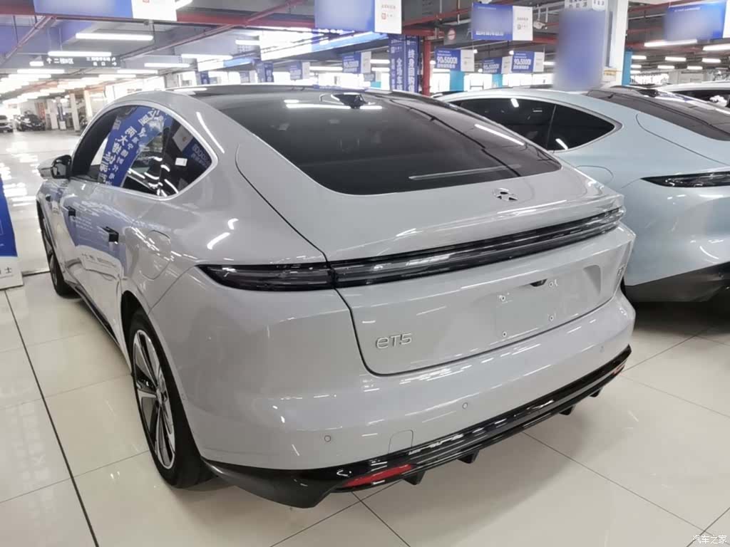 NIO ET5, 2025 все фото