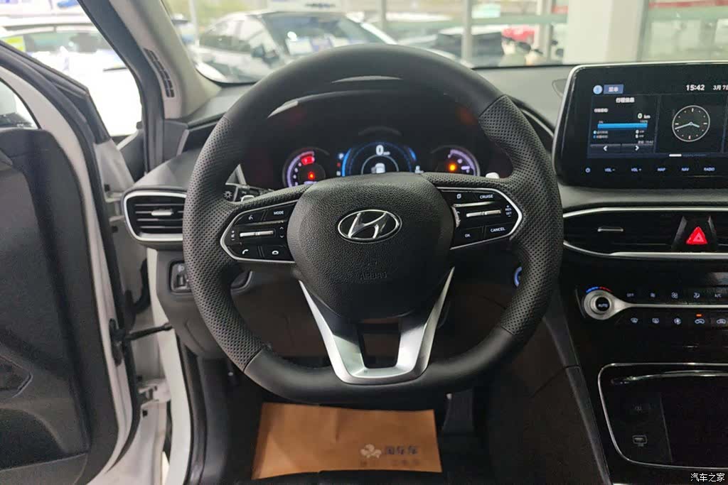 Hyundai Santa Fe, 2020 15