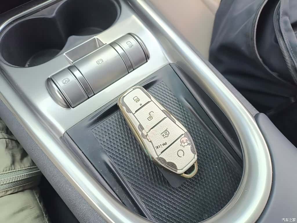 BYD Dolphin, 2023 9
