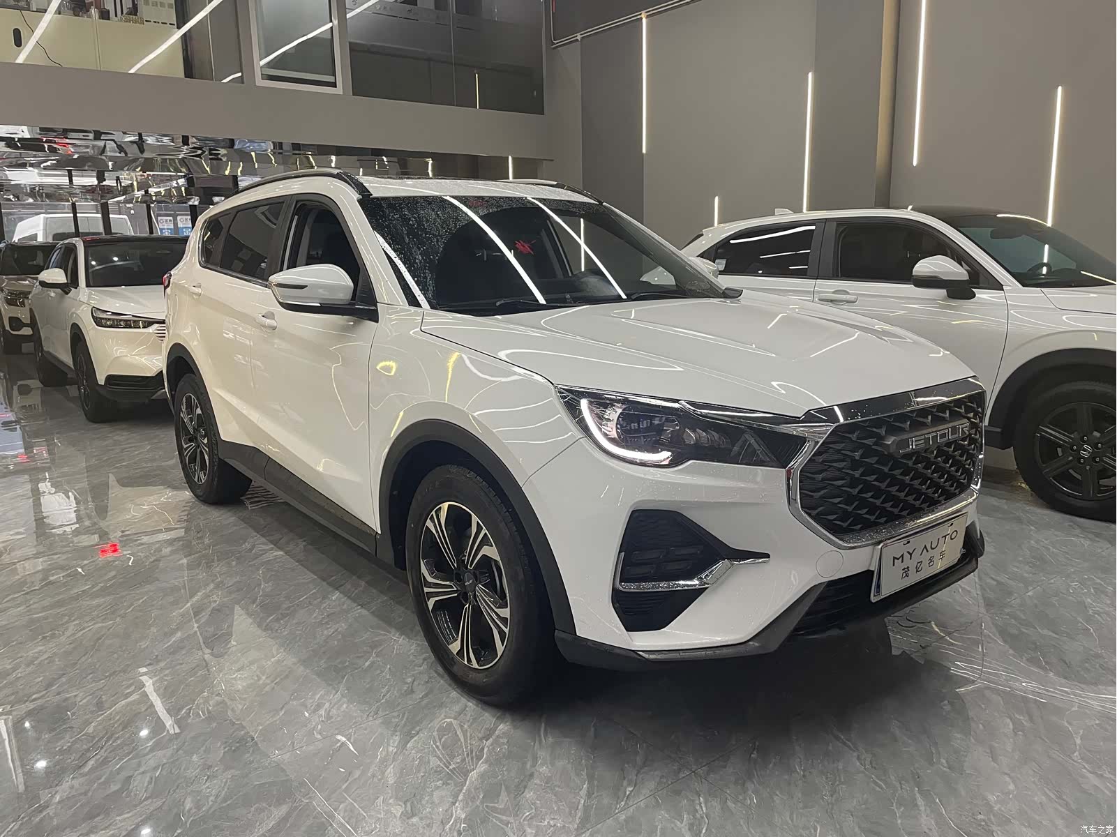 Jetour X70, 2022 3