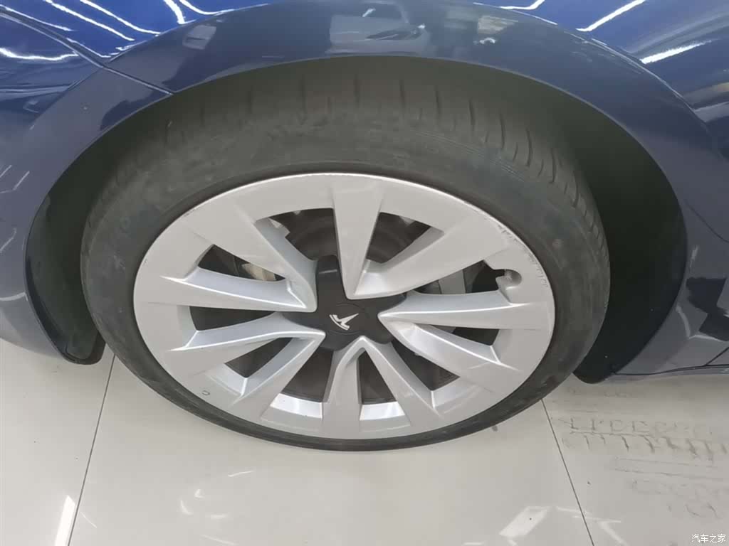 Tesla Model 3, 2021 23