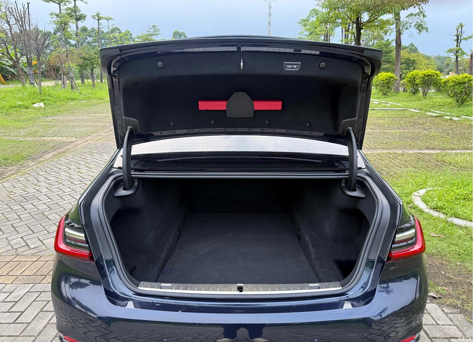 BMW 7 Series, 2019 19