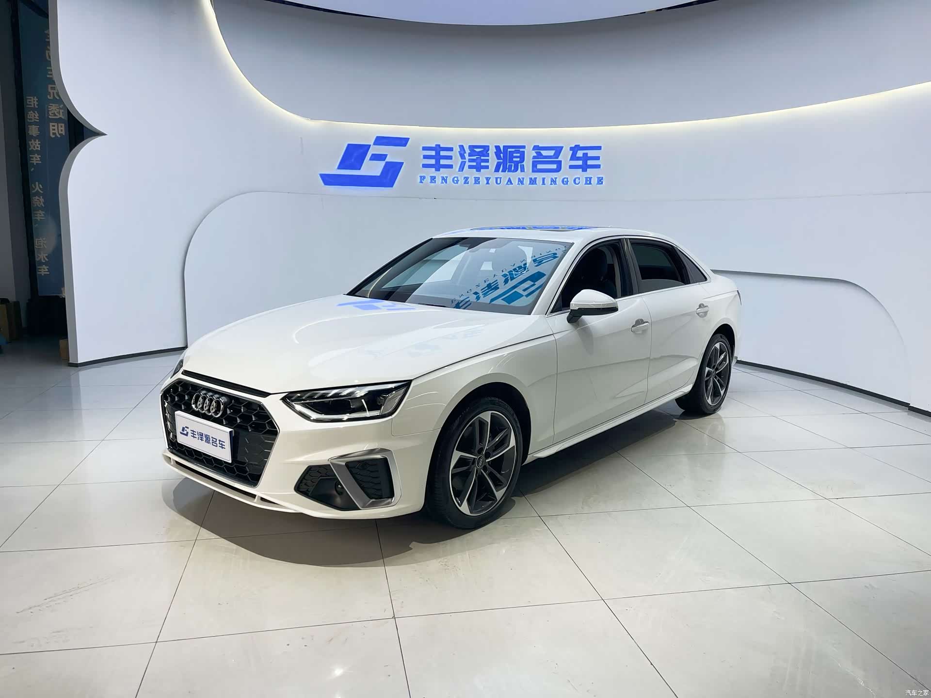 Audi A4L, 2022 1