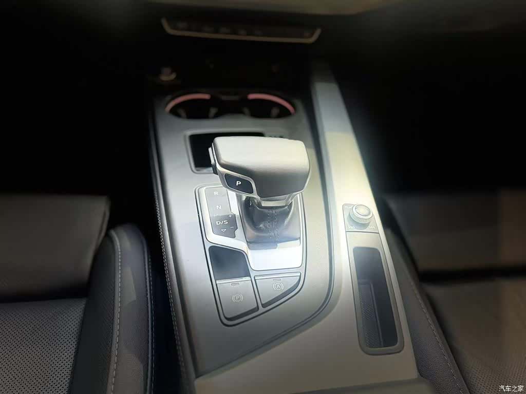 Audi A4L, 2022 15