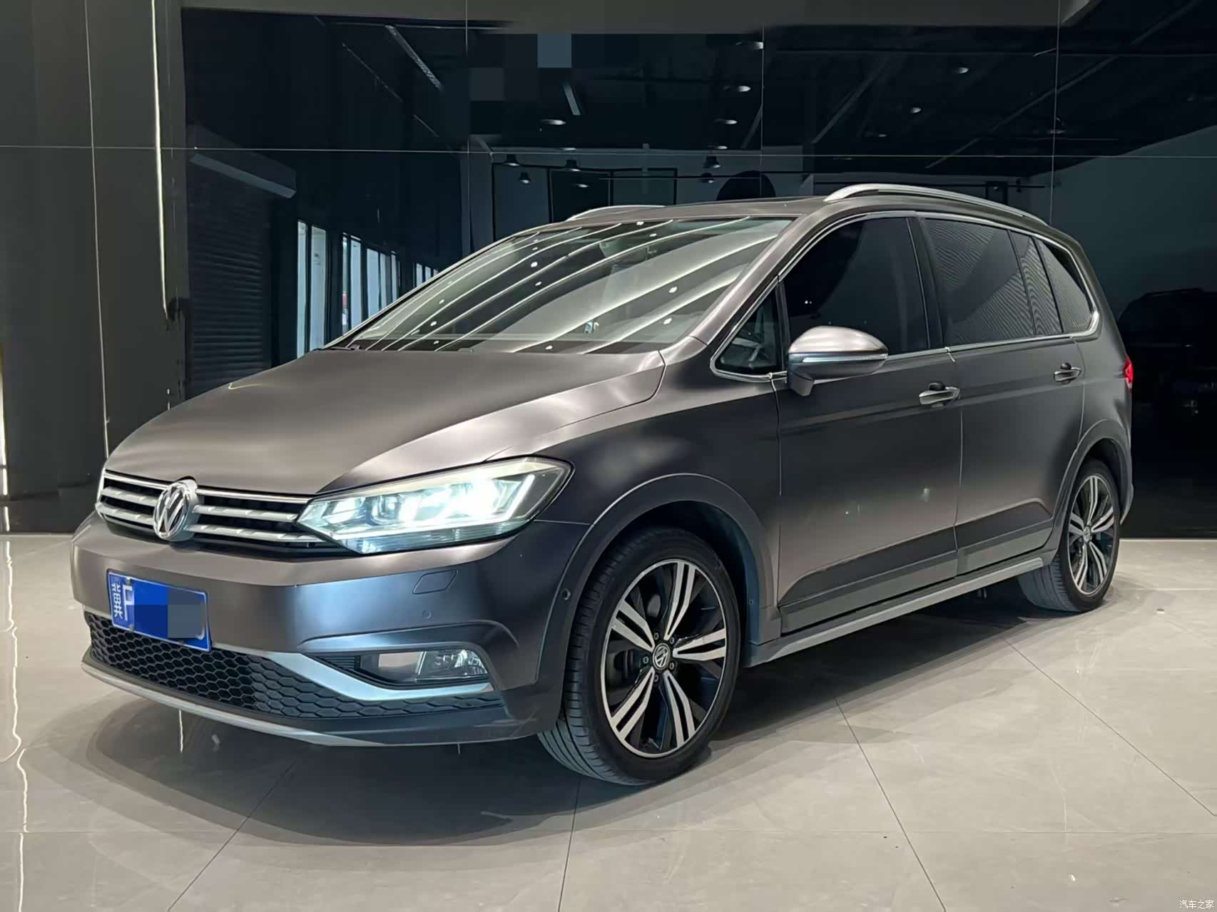 Volkswagen L, 2020 1