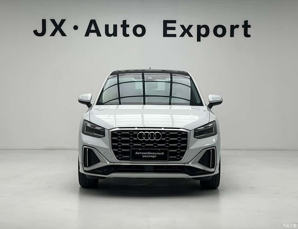Audi Q2L, 2022 2