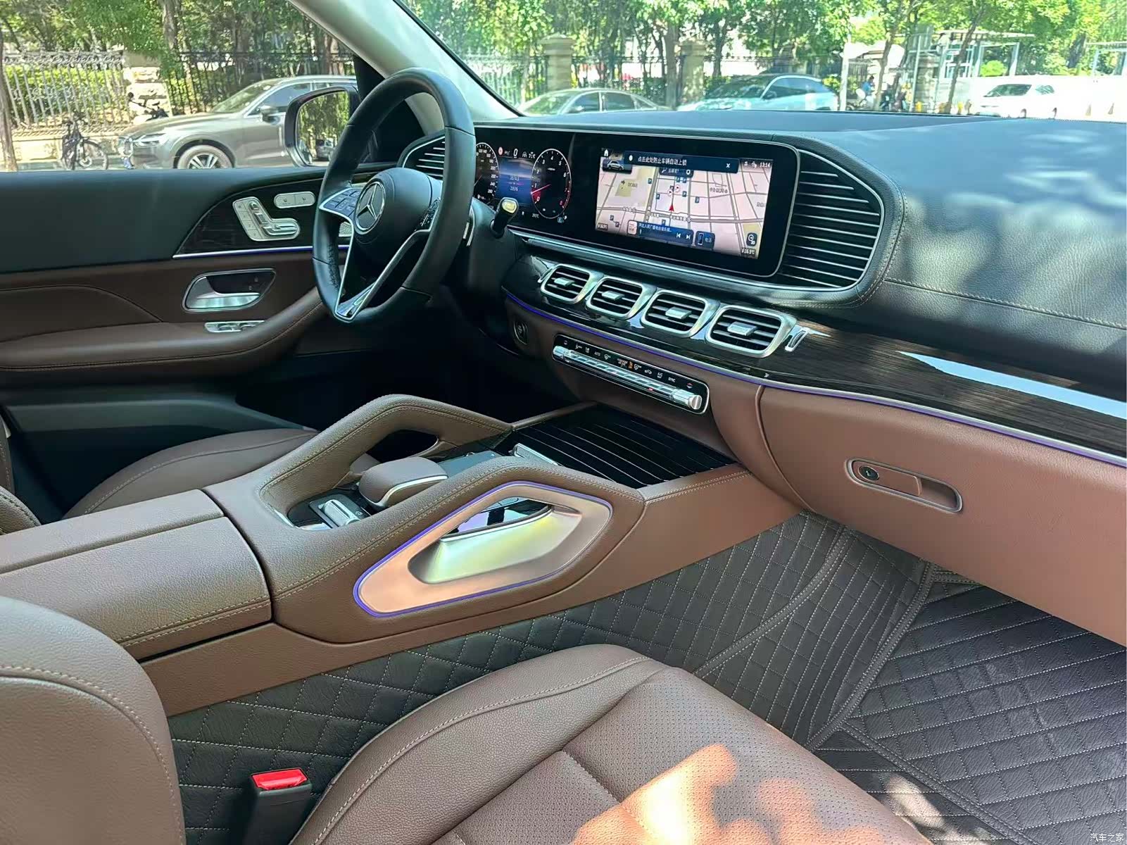 Mercedes-Benz GLE, 2024 13
