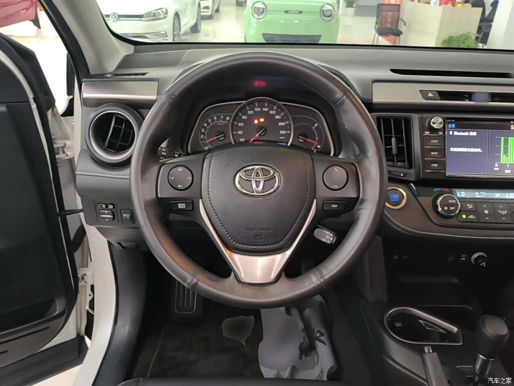 Toyota RAV4, 2018 11