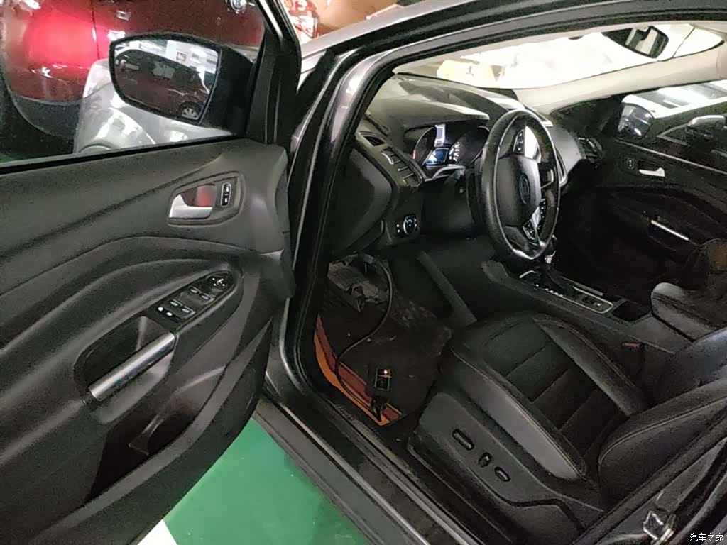 Ford Kuga, 2019 16