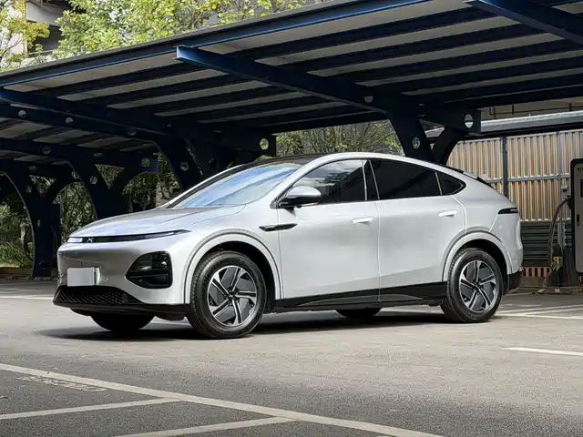 XPeng G6 2024 — купить из Китая под заказ