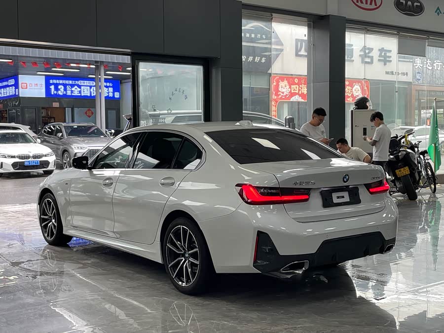 BMW 3 Series 2023, фото 14