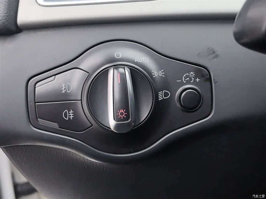 Audi A4L, 2016 21