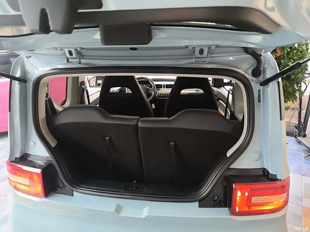 Wuling MINIEV, 2021 19