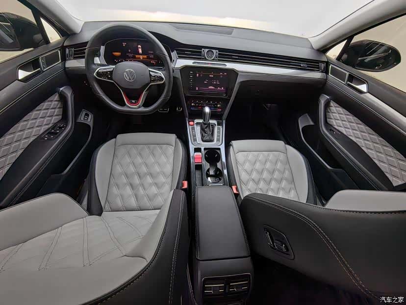 Volkswagen Magotan, 2023 10