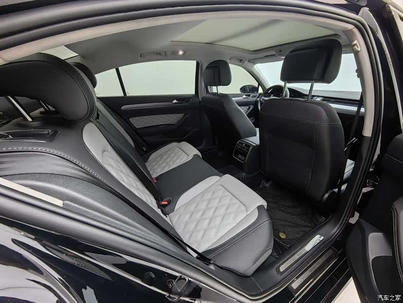 Volkswagen Magotan, 2023 12
