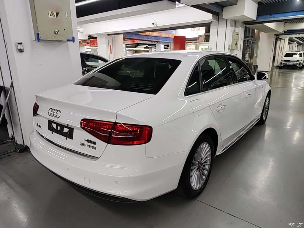 Audi A4L, 2016 7