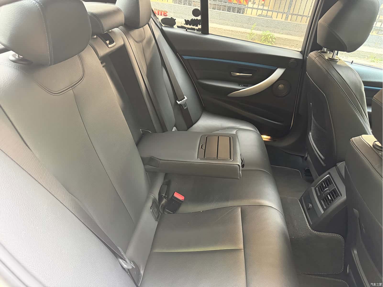 BMW 3 Series, 2019 17
