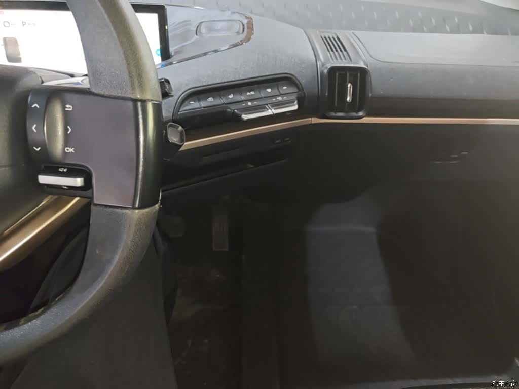 Wuling KiWi, 2022 13