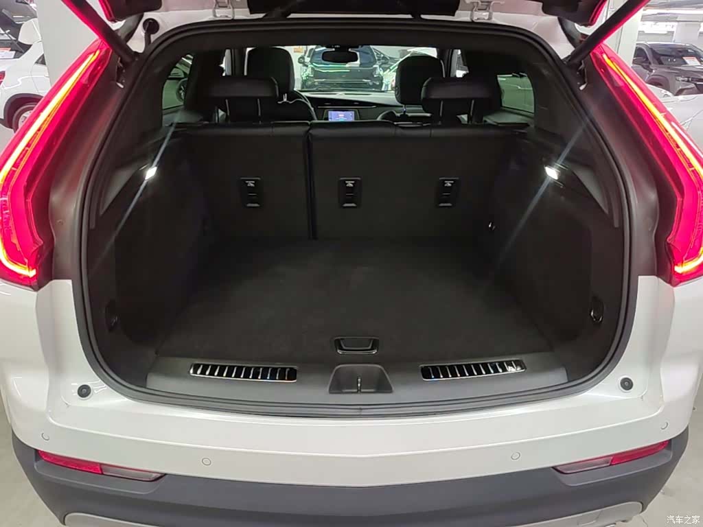 Cadillac XT4, 2021 19