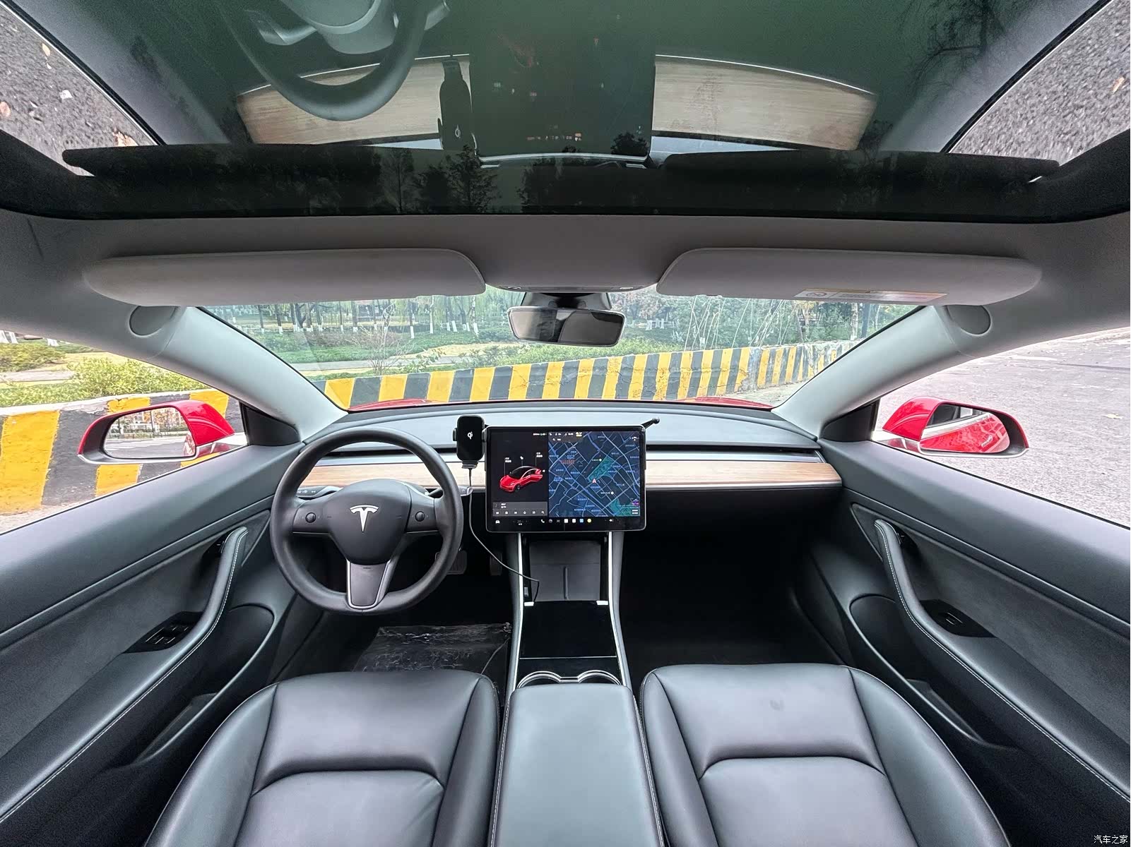 Tesla Model 3, 2020 14
